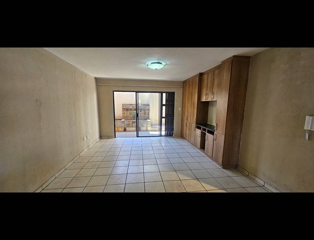 2 BEDROOM TOWNHOUSE FOR SALE IN ALBERTON NORTH